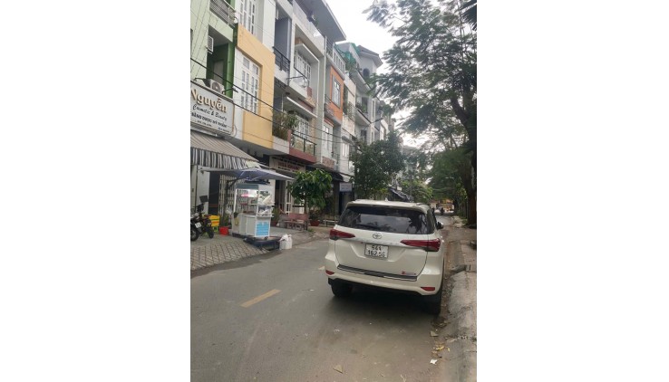 P5Q8- TẠ QUANG BỬU - BÙI MINH TRỰC. NHÀ 4 TẦNG MỚI ĐẸP - SÁT MẶT TIỀN, CHỈ 6.2 TỶ.