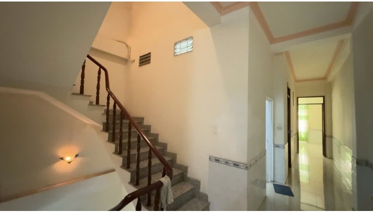 Nhà mới đón tết Đ số 20 Mã Lò  gần ngã tư 4 xã 64m2,4Tầng 4tỷ 150
