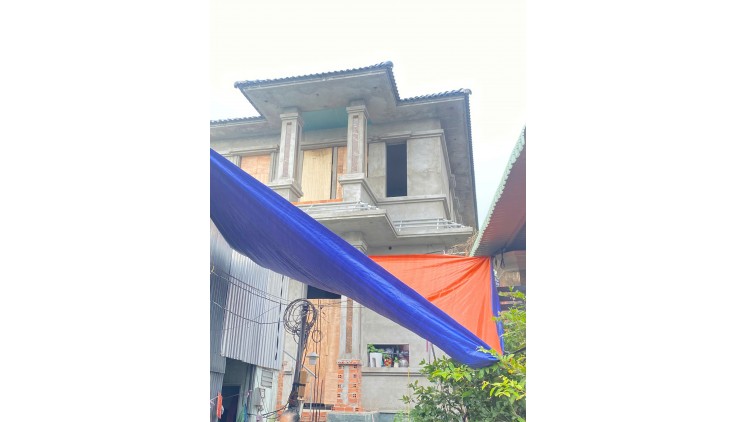 BÁN NHÀ XÃ TÂN KIÊN HUYỆN BÌNH CHÁNH. DT: 10,2 X 27M, GIÁ 13 TỶ