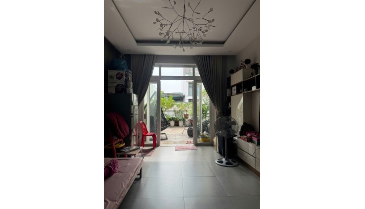 MT kinh doanh Lạc Long Quân - Tân Bình - giá tốt 19,5 tỷ - TL chính chủ.