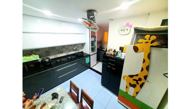 Nhà 2 mặt tiền Nguyễn Văn Công-Gv, 3 lầu, (3.7- 9.5m, ngã 6 gv kinh doanh sầm uất, 6.8T (tl)