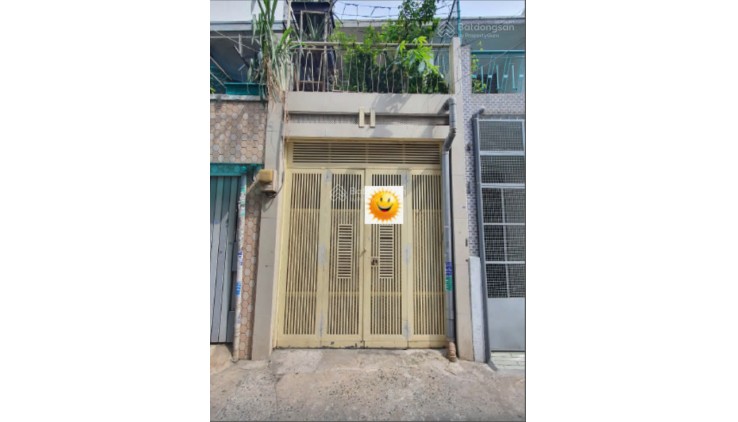 Bán nhà riêng 43m2, hẻm xe ô tô, chính chủ tại Quận 3.