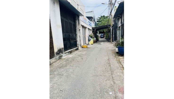 Nhà Đẹp 2 Tầng SHR Giá chỉ 3 Tỷ 4 Hẻm Xe Hơi Tân Thới Hiệp Quận 12 gần Gò Vấp
