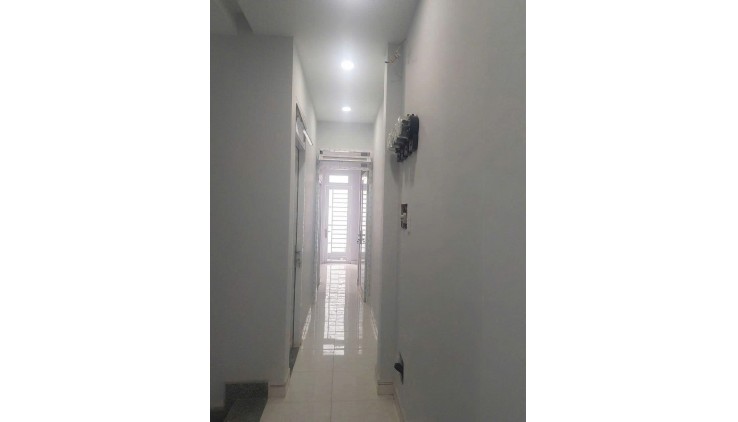 CHDV 4 tầng mới Trần Hưng Đạo Quận 5 70m2 nhỉnh 11 tỷ..