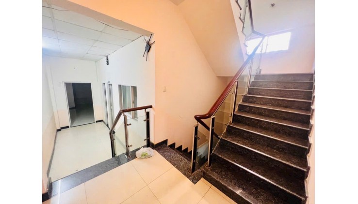 MẶT BĂNG CTY THỐNG NHẤT - GÒ VẤP - 200M2 - 4 TẦNG - 6X30 - GIÁ SOCK 16 TỶ TL