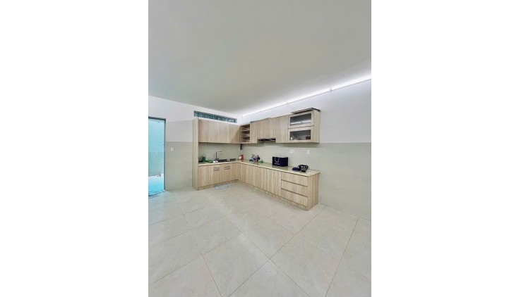 Mặt tiền KD Luỹ Bán Bích 6 tầng có thang máy -110m2 có 10P giảm còn 22 tỷ hơn