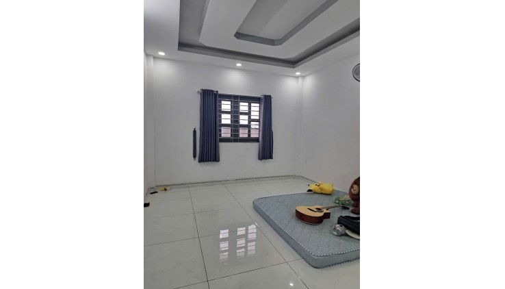 Nhà mới đón tết -Lê Văn Quới khu VIP nhà lầu -hẻm 6m thông 52m2,2Tầng 4tỷ250