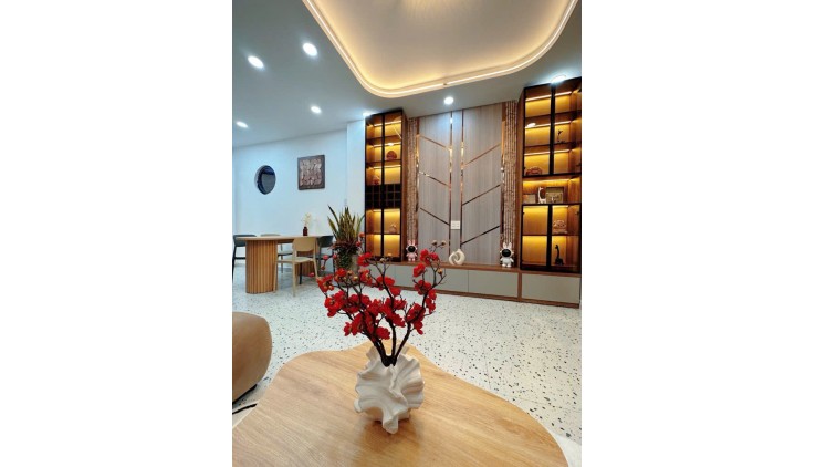 SIÊU PHẨM - HXH - NỘI THẤT SANG XỊN - SỔ NỞ HẬU TÀI LỘC - SÁT MẶT TIỀN.
