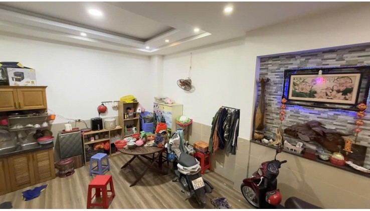 HXT 8M THÔNG - NGUYỄN ẢNH THỦ Q12 - 70M2 - 4TẦNG - 5PN - CHỈ NHỈN 5Tỷ