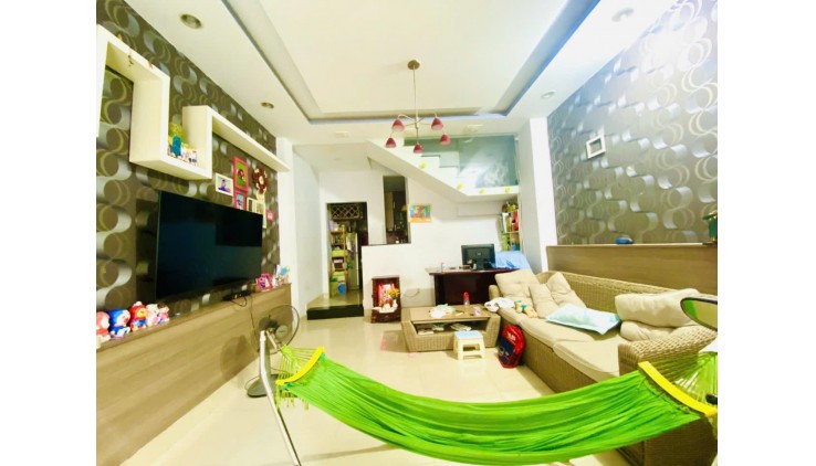Bán nhà Tân Bình- Phạm văn Bạch. ngay sân bay, sát chợ Tân Trụ,4*10.5m, HXH thông, 4.5T
