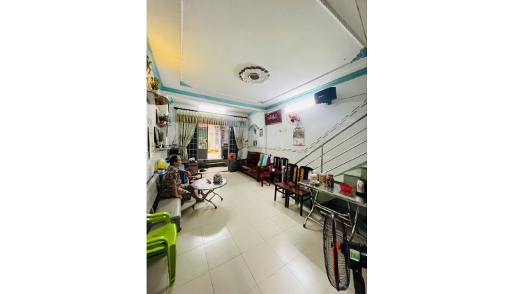 Gấp Bán nhà Tân Kỳ Quý gần Aeon Tân Phú hẻm 7m sát mặt tiền 48m2,2 tầng Nhỉnh 4 tỷ