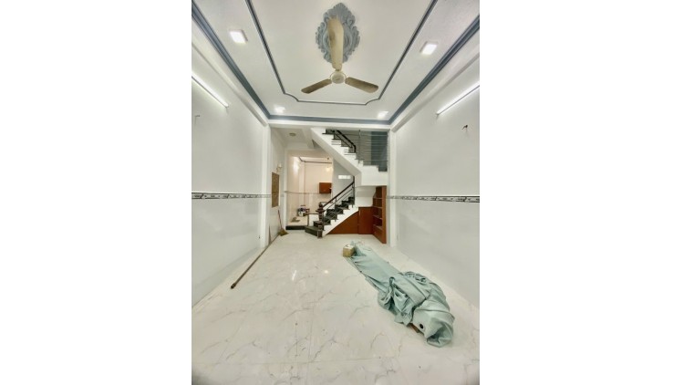 Bán nhà VTKD 8M thông Tân Hương quận Tân Phú 4 x 14- 3tang chỉ 7.3 tỷ tl