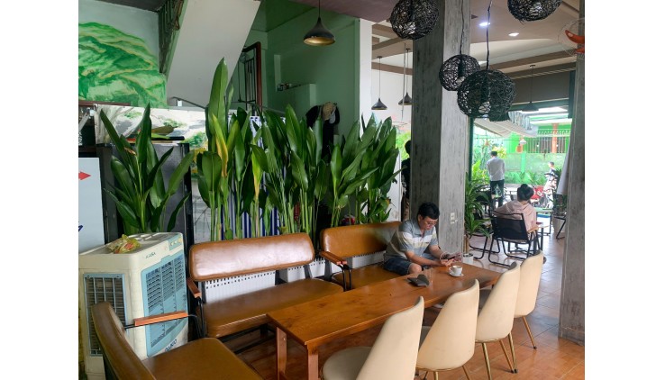 Quận Tân Phú ! QUÁN CAFE GÓC 2 MT ĐẸP LẮM ! SANG RẺ TRƯỚC TẾT ! QUÁN DTSD 10m x 14m , Tel : 0904797916 ( chính chủ )