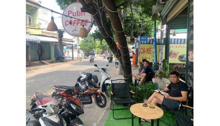 Quận Tân Phú ! QUÁN CAFE GÓC 2 MT ĐẸP LẮM ! SANG RẺ TRƯỚC TẾT ! QUÁN DTSD 10m x 14m , Tel : 0904797916 ( chính chủ )