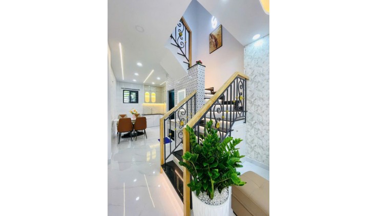 Bán nhà Thống Nhất, Gv. Nhà 2 mặt hẻm xe hơi, (3.2*12m) 2 tầng nhà mới, tặng nội thất, 4.48T