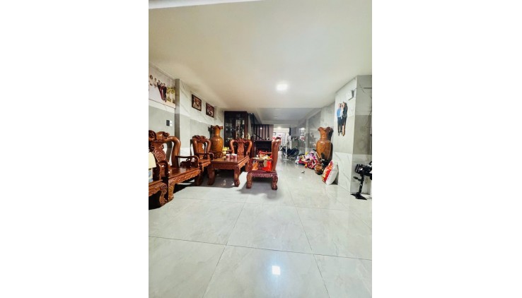 BÁN NHÀ 5 TẦNG KHU CHỢ VẢI PHÚ THỌ HOÀ, NGANG HIẾM 4.7M x 22M HẺM 8M CHỈ 14 TỶ