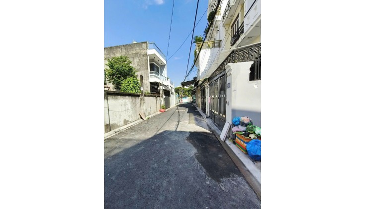 Bán Gấp nhà 2 tầng đường Lâm Thị Hố,Tân Chánh Hiệp Quận 12 chỉ 3 tỷ hơn.