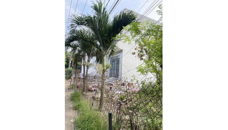 BÁN ĐÂT NGAY TT BÌNH CHÁNH NGUYỄN HỮU TRÍ 1700M2 CHỈ 40TR/M2