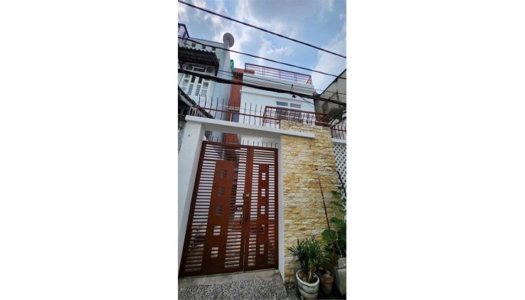 HXH  - GẦN MT QUANG TRUNG  - ĐẸP Ở NGAY - 60M2 - NGANG HIẾM 5M - 3 TẦNG - CHỈ HƠN 5TỈ