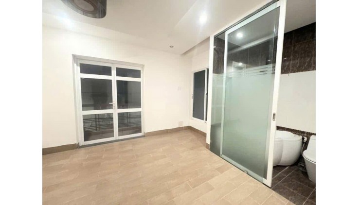 HXH  - GẦN MT QUANG TRUNG  - ĐẸP Ở NGAY - 60M2 - NGANG HIẾM 5M - 3 TẦNG - CHỈ HƠN 5TỈ