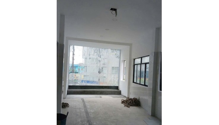 Chính chủ cho thuê nhà mặt tiền thang máy có 14phòng giá 55tr