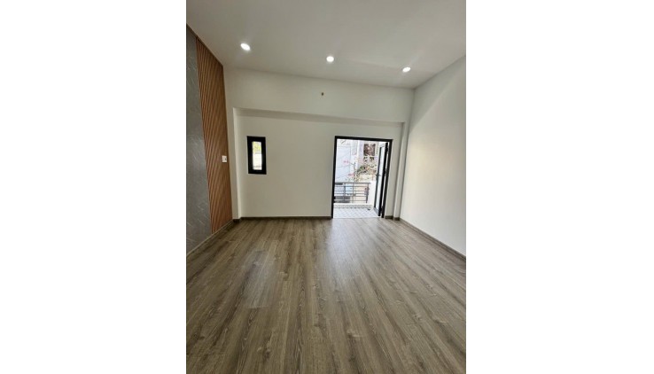 Bán Nhà Đẹp Đường Nguyễn Sỹ Sách,Tân Bình, DT4 x10m,2 Tầng,2 PN.