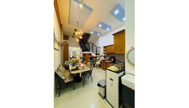 NGAY ĐẠI HỌC CÔNG NGHIỆP - 10M RA HẺM XE TẢI - 48M2 - 3 TẦNG ĐẸP - CHỈ HƠN 5 TỈ