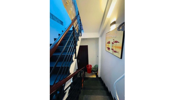 NGAY ĐẠI HỌC CÔNG NGHIỆP - 10M RA HẺM XE TẢI - 48M2 - 3 TẦNG ĐẸP - CHỈ HƠN 5 TỈ