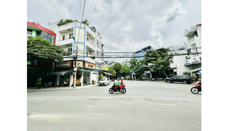 Bán nhà 2 Mặt tiền Bàu Cát 7, Ngay  Đồng Đen - Hồng Lạc, 4.2x10m, 4 T - 5PN, 10.8 tỷ