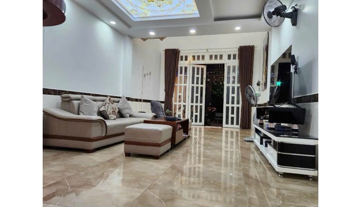 BÁN NHÀ GÒ VẤP, HXH, 66M2, 5 PHÒNG NGỦ, NHÀ MỚI Ở NGAY.