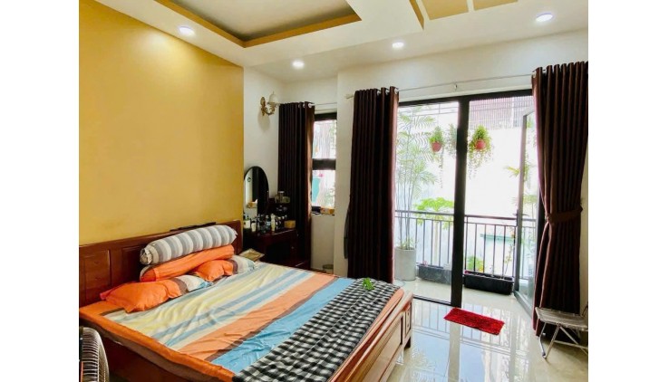 BÁN NHÀ GÒ VẤP, HXH, 66M2, 5 PHÒNG NGỦ, NHÀ MỚI Ở NGAY.