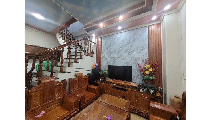 NHÀ 3 TẦNG CÁCH CẦU VƯỢT LINH XUÂN 100M,THỦ ĐỨC - 55M2,NGANG 6M NỞ HẬU 6.8 - 3 TẦNG, 4PN, 3WC - GIÁ 4 TỶ