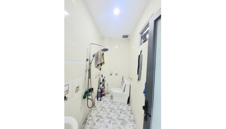 Nhà 3 Lầu LINH XUÂN,hẻm Xe Tải,DT 90M2(5*18), 4,9Tỷ,gần trường THPT Đào Sơn Tây