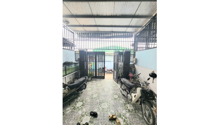 Nhà 3 Lầu LINH XUÂN,hẻm Xe Tải,DT 90M2(5*18), 4,9Tỷ,gần trường THPT Đào Sơn Tây