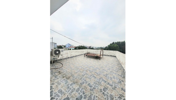 Nhà 3 Lầu LINH XUÂN,hẻm Xe Tải,DT 90M2(5*18), 4,9Tỷ,gần trường THPT Đào Sơn Tây