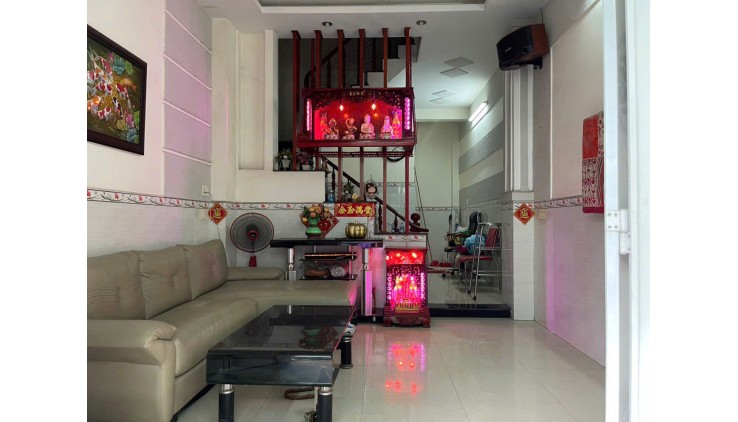 Nhà cho thuê nguyên căn ở địa chỉ: 428/10/16 B Đường Hoàng Ngân Phường 16 Quận 8