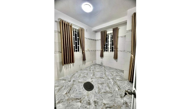 Kinh Đô Thời Trang Võ Văn Ngân, THủ Đức, HXH, DTSD 80M2, HDT 8tr, Giá Chỉ 3 ty.