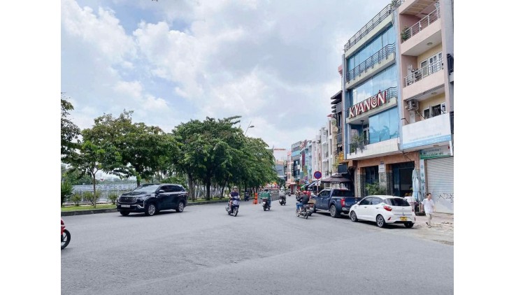 BÁN NHÀ PHAN XÍCH LONG PHÚ NHUẬN, 66M2,5 TẦNG, HẺM 5M, GIẢM 2TY4