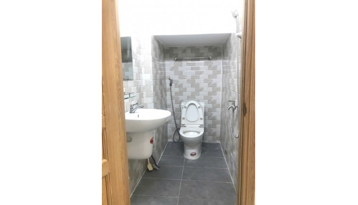 NHÀ BƯNG ÔNG THOÀN,PHƯỜNG PHÚ HỮU, TP THỦ ĐỨC - 50M2, NGANG 4.8M - 3 TÂNG,4PN - GIÁ 4.9TY