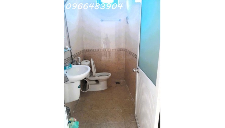 Cho thuê nhà 1T1LST 4pn 285m2 hẻm xe hơi đường 11 - Trường Thọ