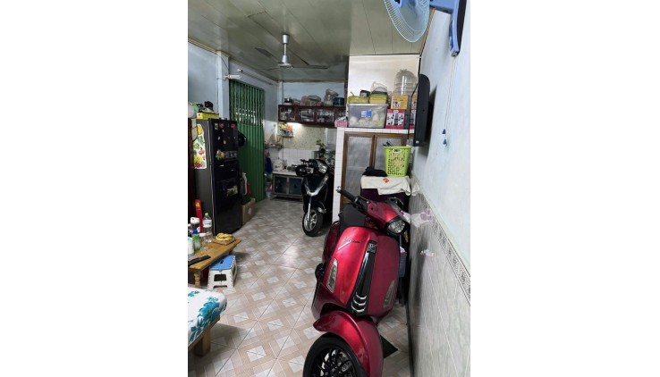 BÁN NHÀ CĂN GÓC BÙI VIỆN Q1- 4M X 13M GiÁ TỐT  8.9 TỶ SỔ HỒNG CHÍNH CHỦ