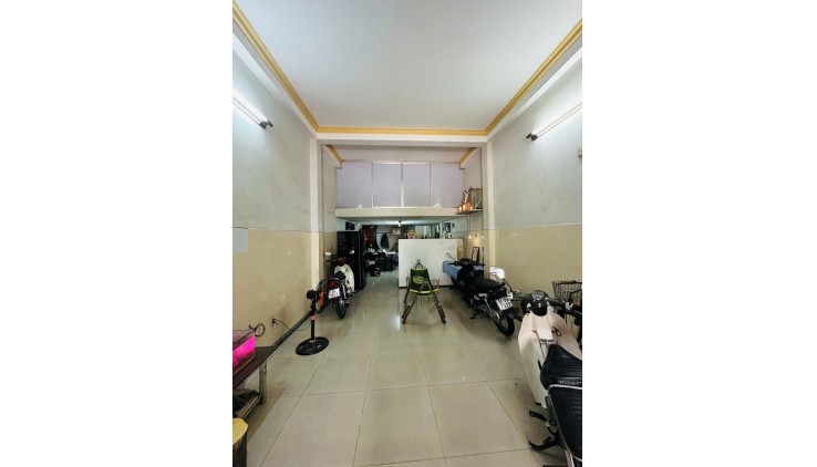 Bán nhà VTKD 12M thông Nguyễn Sơn quận Tân Phú Dt 4 x 16- 3T chỉ 7.4 tỷ tl