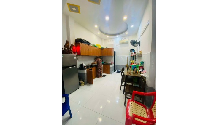 BÁN NHÀ 3 TẦNG CƯ XÁ PHÚ LÂM A, P12,Q6, 40m2 HẺM 3.5M CHỈ 5.35 TỶ
