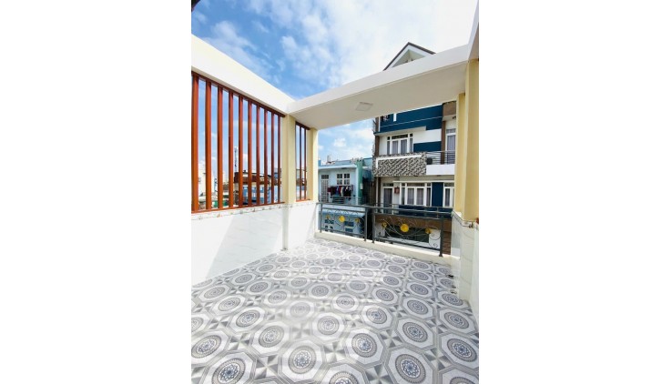 BÁN NHÀ Ở NGAY 3 TẦNG VÕ VĂN KIỆT, P7, Q6- 3.9M X 11M SÁT MẶT TIỀN HẺM 5M, GIÁ 6.7 TỶ
