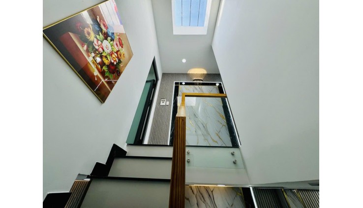 Nhà mới đón Tết - nhỉnh 3 tỷ - full nội thất - 33m2 - 2 tầng- ngay ngã 4 Quang trung/ Phan Huy Ích - Gò Vấp
