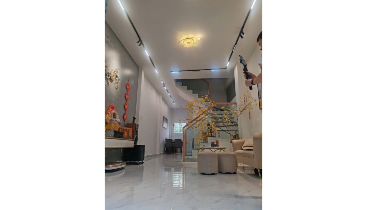 BÁN NHÀ BÌNH THẠNH, 42M2, 2 TẦNG, CÁCH 2 CĂN RA HXH THÔNG _ NHỈNH 5 TỶ.