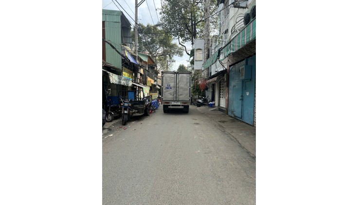 BÁN NHÀ 4 TẦNG CHO THUÊ 21 TRIỆU, ĐƯỜNG TRẦN BÌNH TRỌNG Q10, 50M2, HXH GIÁ 8.5 TỶ