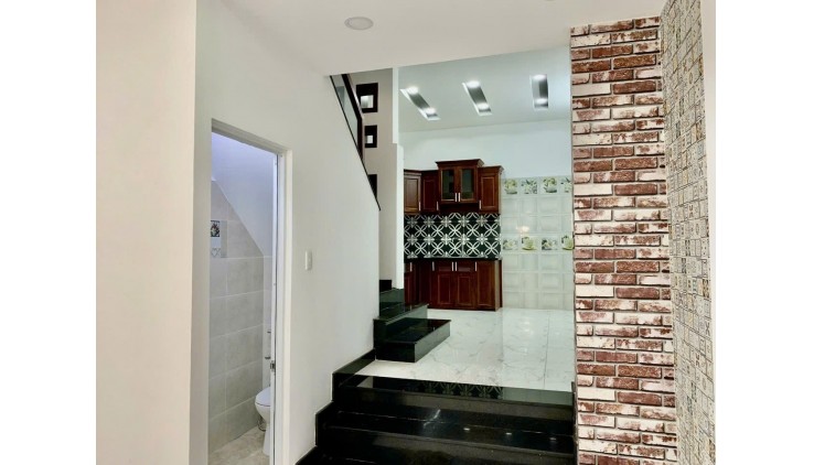 BÁN NHÀ 4 TẦNG CHO THUÊ 21 TRIỆU, ĐƯỜNG TRẦN BÌNH TRỌNG Q10, 50M2, HXH GIÁ 8.5 TỶ