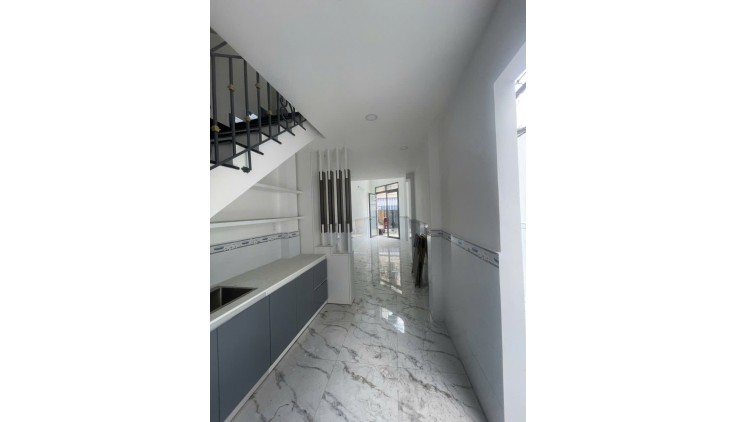 Bán gấp nhà Hương Lộ 2 gần ngã tư 4 xã  HXH vào nhà 48m2 ,3 Tầng 4 tỷ150