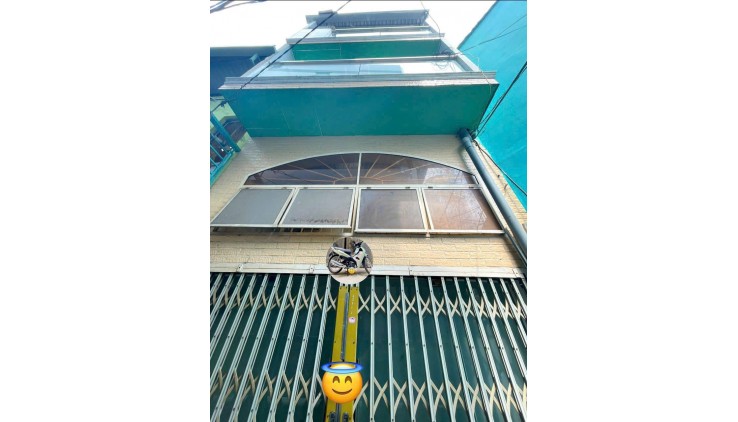 SÁT MẶT TIỀN 
NGANG 3.6 x 4.7
Đúc 4 tấm
HƠN 2 TỶ